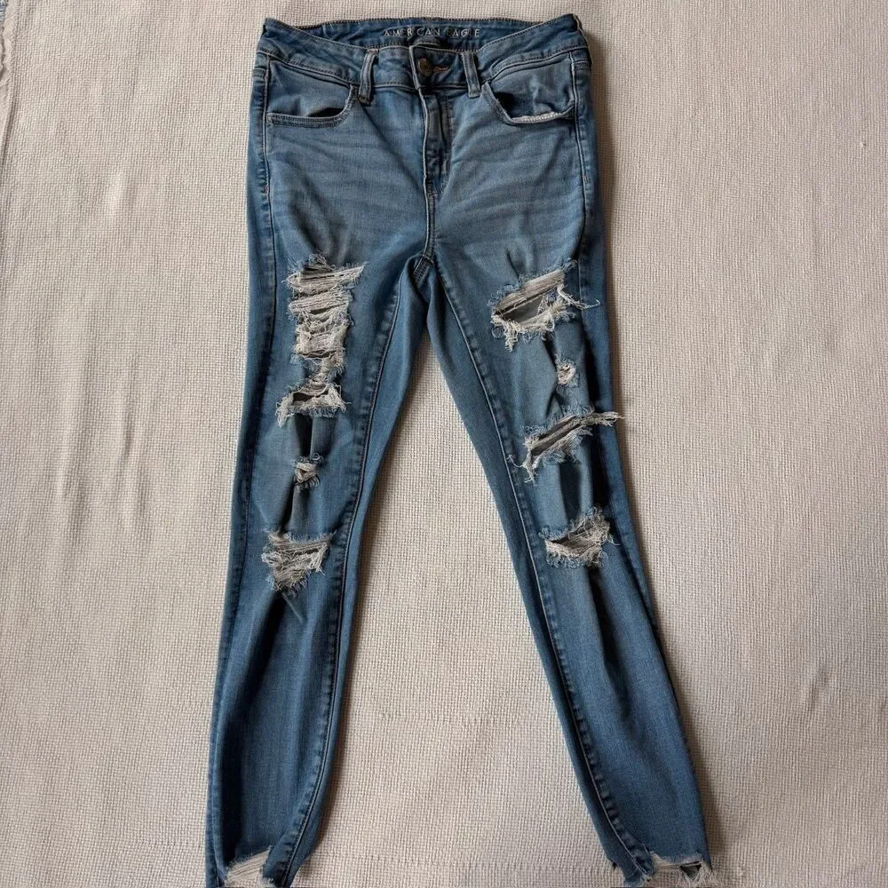 American Eagle Next Level Stretch Ripped Skinny Jeans 8 SHORT